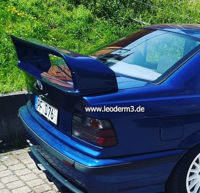 Carbon Heckspoiler Class 2 mit Flap für BMW E36 Coupe und